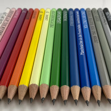 Laden Sie das Bild in den Galerie-Viewer, Glitzerbleistift mit Spruch